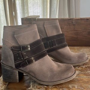 Bed Stu Tan Suede Booties/Size 9